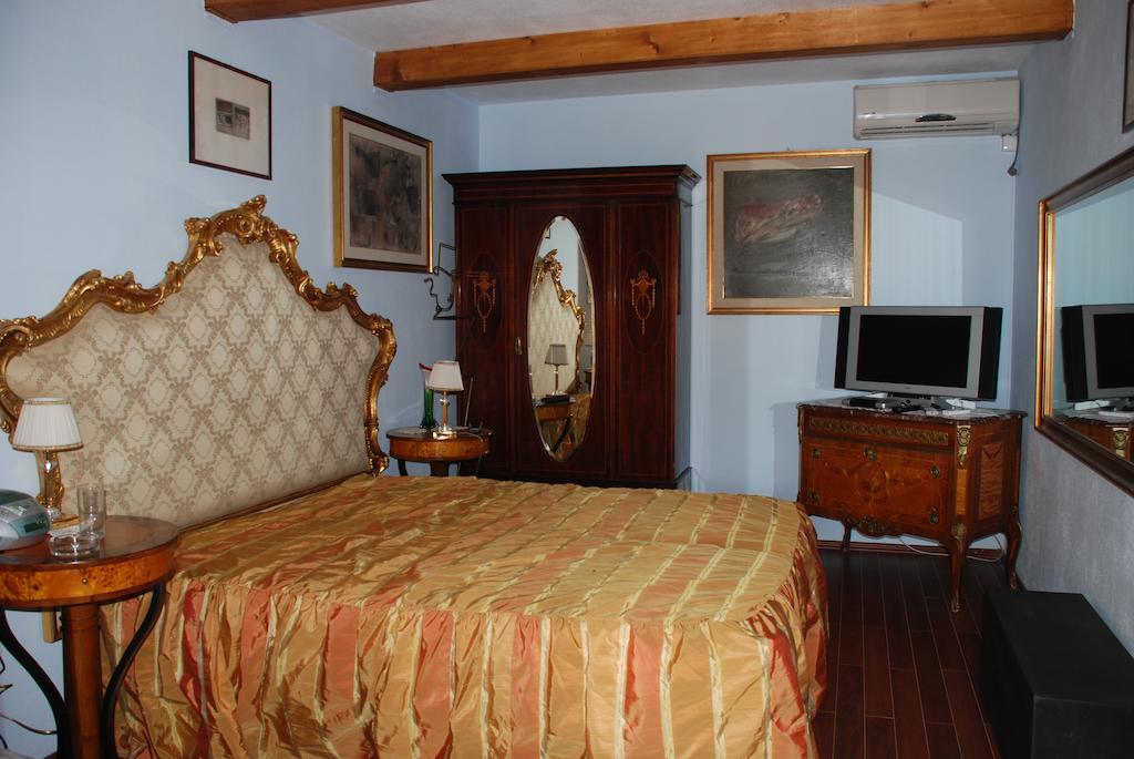 Villa Giulia Islaz Стая снимка