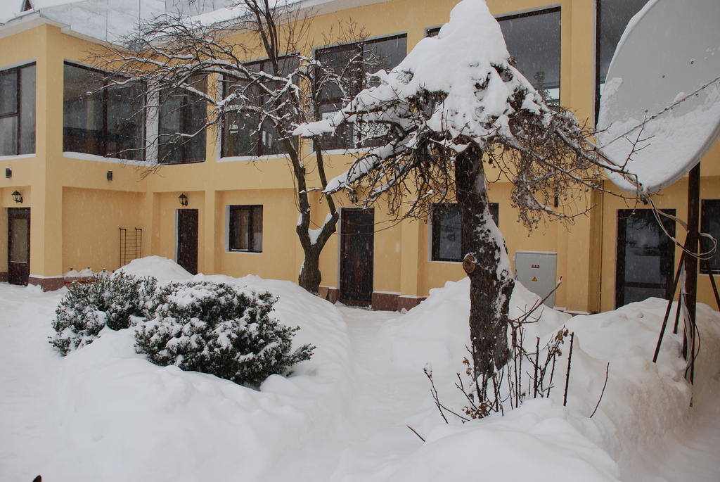 Villa Giulia Islaz Екстериор снимка